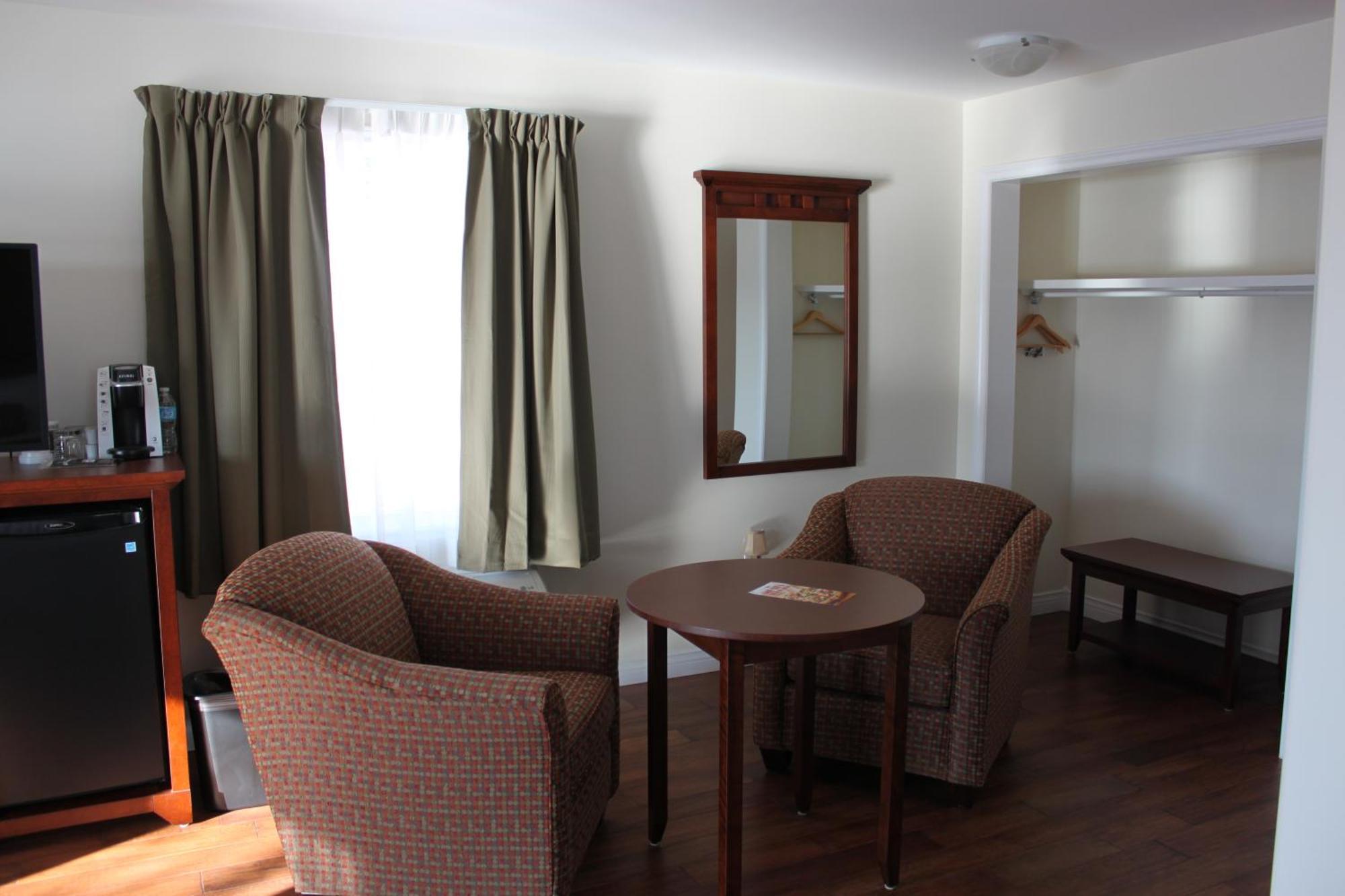 Lanes Riverhouse Inn & Cottages Montague Rom bilde