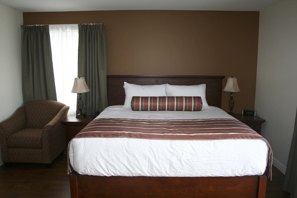 Lanes Riverhouse Inn & Cottages Montague Rom bilde